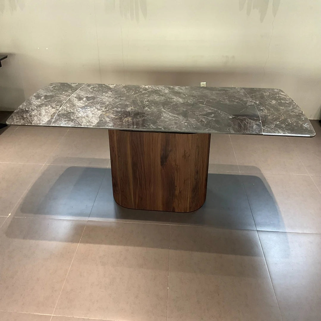 AURELIA WITH PEDESTAL